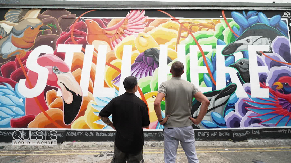 Singapore street artist offers a lesson in “lah” – CNN Video