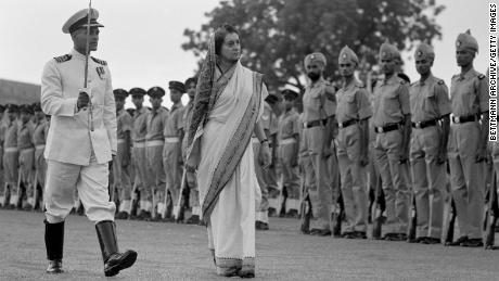 Former Indian prime minister Indira Gandhi at Delhi&#39;s historic Red Fort. 
