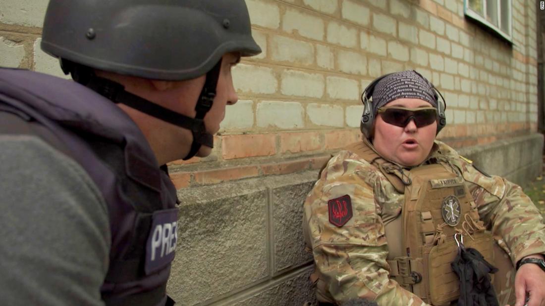 Video: CNN reporter gets rare access to Ukraine’s front lines – CNN Video