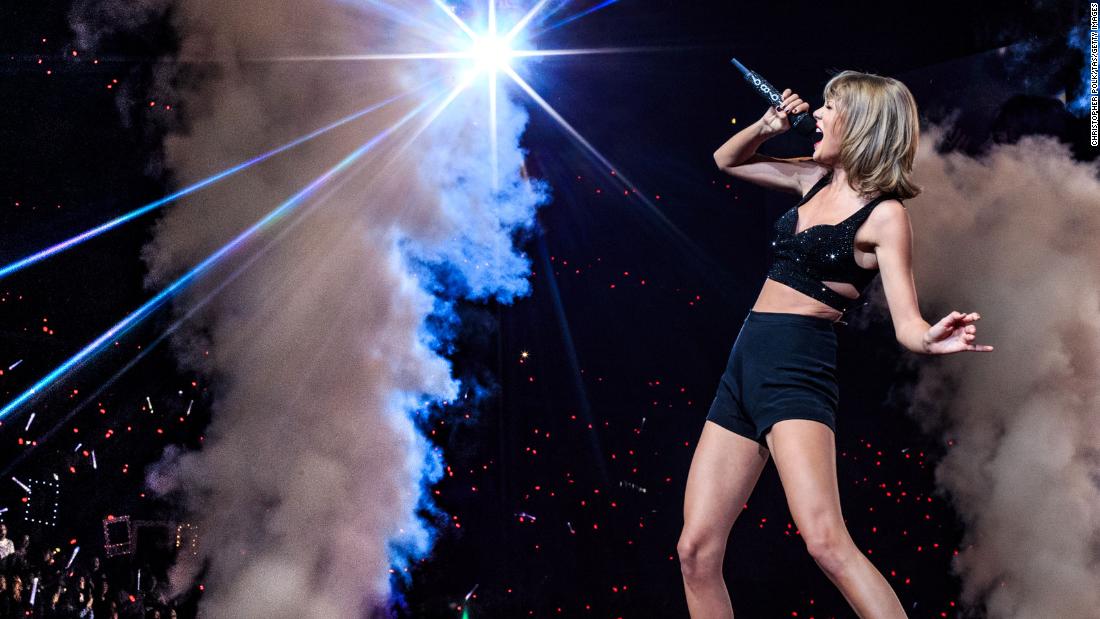Taylor Swift performs at the Staples Center in Los Angeles in 2015.
