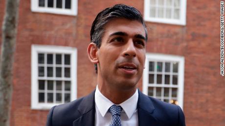 Rishi Sunak, former UK chancellor, arrives at his office in London on Monday, Oct. 24. 