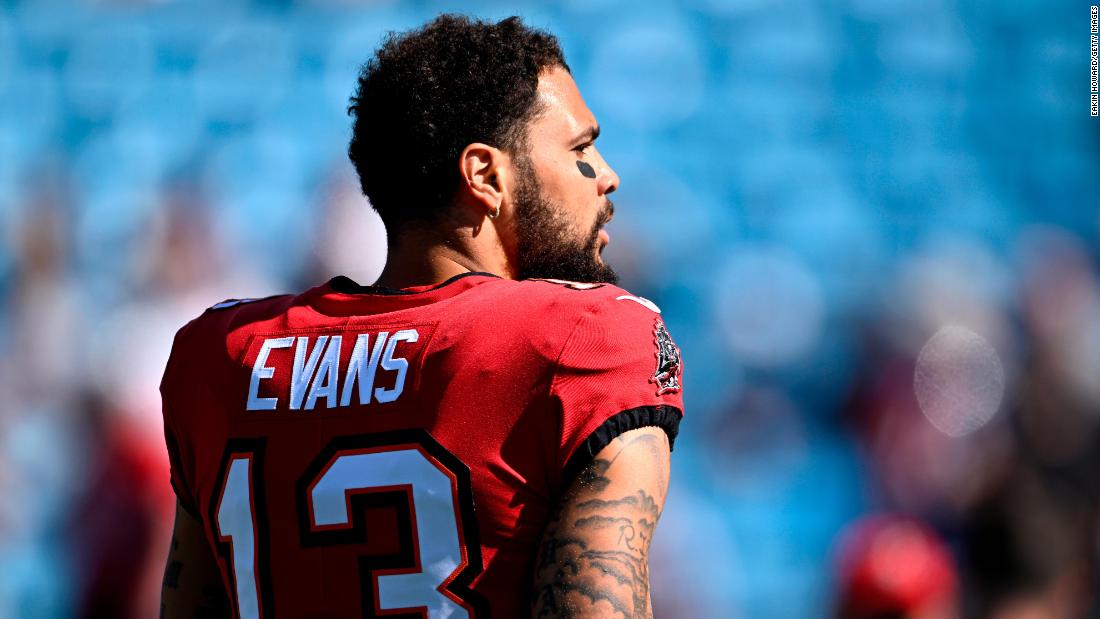 Surprised the Bucs didn't throw to Mike Evans late? So was Evans.