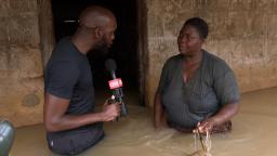 221026171459 larry speaking to resident hp video Video: Remaining water after worst flooding in a decade spells more trouble for Nigeria