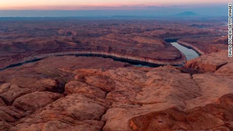 Feds begin &#39;expedited&#39; process to help save drought-stricken Colorado River 