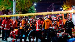 221029122210 01 seoul crowd crush 102922 hp video Seoul Halloween: Dozens of people suffer 'cardiac arrest' during festivities