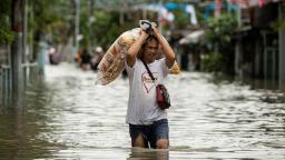 221031100035 philippines floods hp video Philippines storm: Death toll from Nalgae (Paeng) rises to 98, disaster agency says