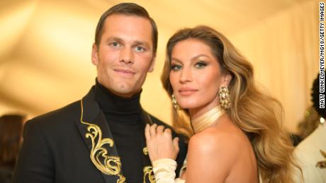 NEW YORK, NY - MAY 07: Tom Brady and Gisele Bundchen attend the Heavenly Bodies: Fashion &amp; The Catholic Imagination Costume Institute Gala at The Metropolitan Museum of Art on May 7, 2018 in New York City.  (Photo by Matt Winkelmeyer/MG18/Getty Images for The Met Museum/Vogue)
