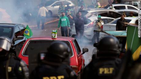 Protesters are currently blocking Brazil&#39;s highways at 267 points across the country.