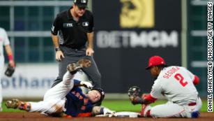 JT Realmuto home run stuns Astros, Phillies control World Series