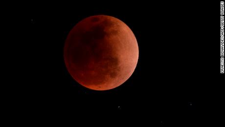 A total lunar eclipse appeared in the skies of Canta, east of Lima on May 15, 2022.