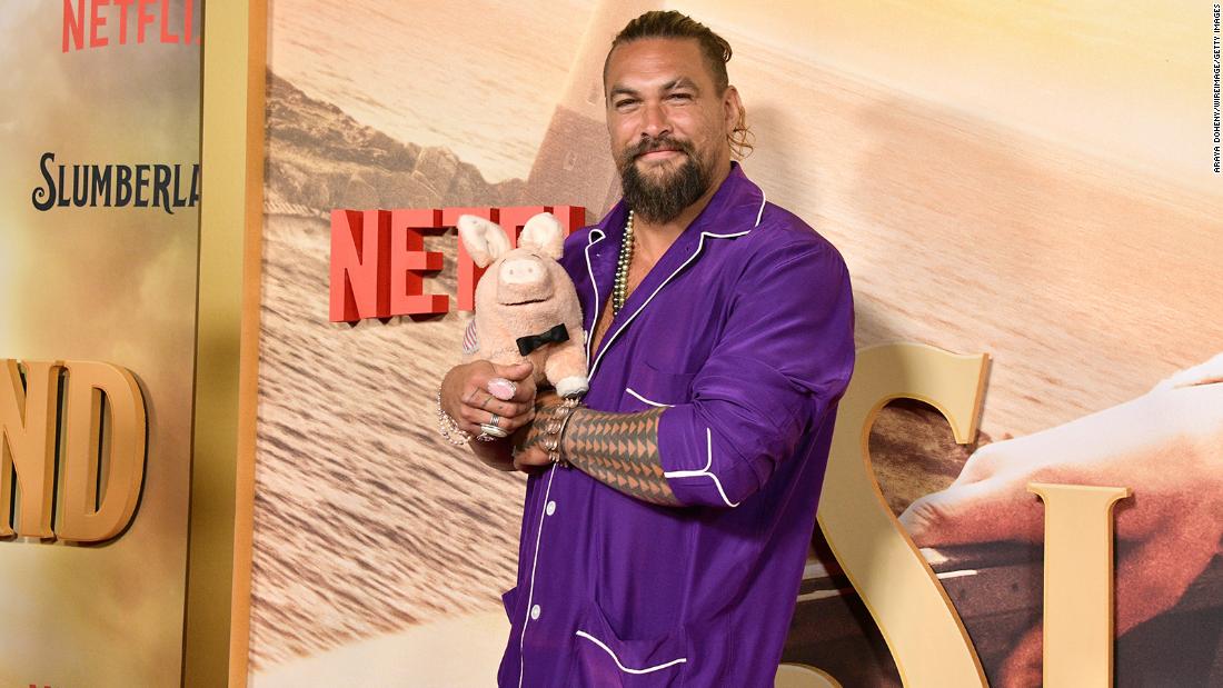 Jason Momoa wasn't able to take his pet pig to the 'Slumberland' premiere -- so he improvised
