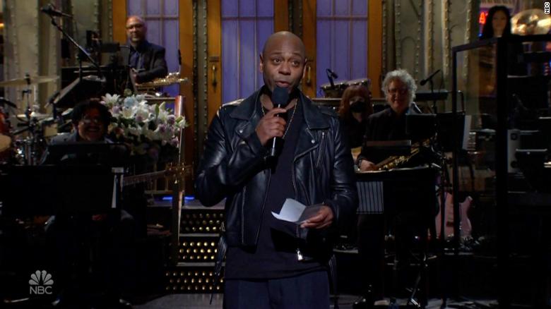 Controversy grows over Dave Chappelle&#39;s &#39;SNL&#39; monologue