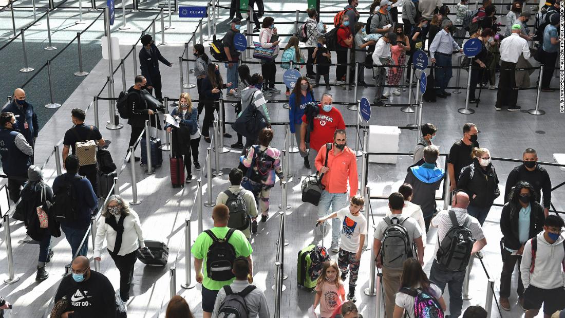 Read more about the article Brace for a very busy Thanksgiving travel season – CNN