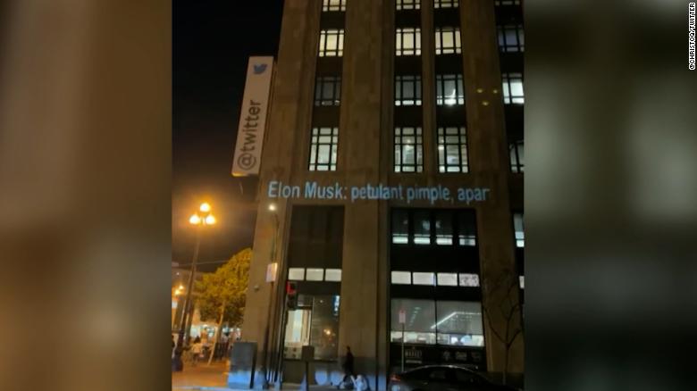 Twitter HQ trolled as Musk shuts down offices 