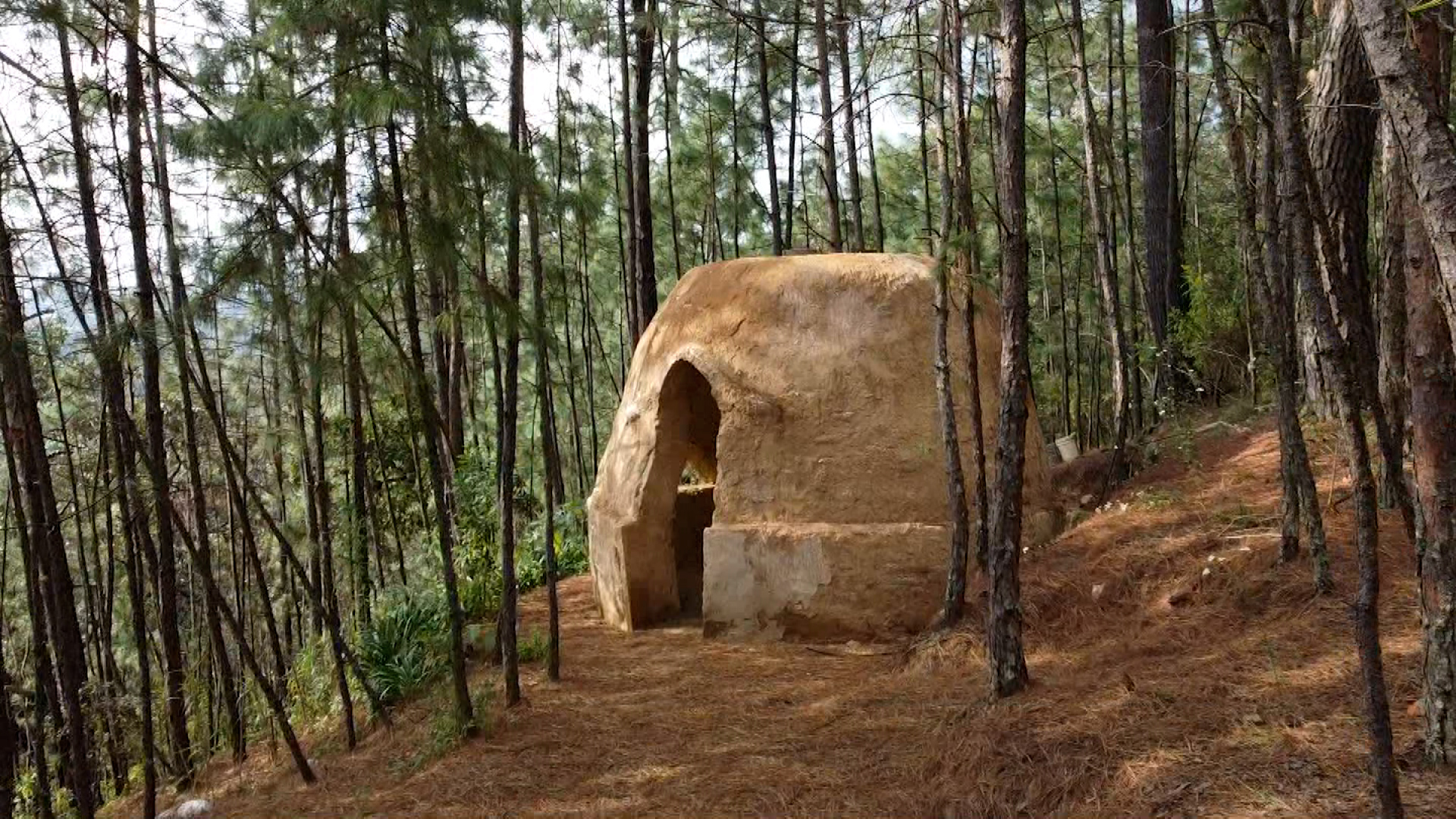 El superadobe, un material barato y ecológico que puede revolucionar la  construcción de viviendas - CNN Video