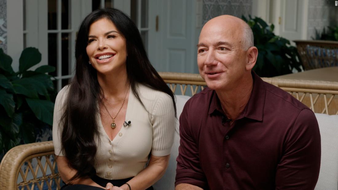 Pareja de Jeff Bezos está 