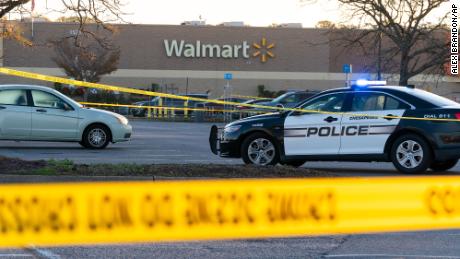 Tiroteo en Virginia Walmart: las víctimas permanecen hospitalizadas en estado crítico días después de un tiroteo masivo que dejó 6 muertos durante la semana de Acción de Gracias