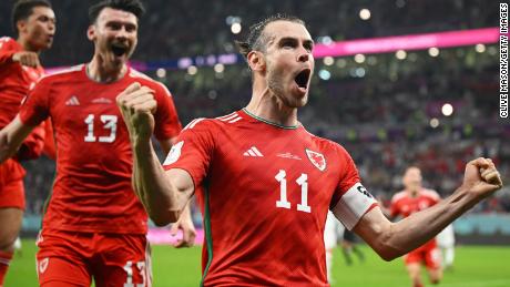 Bale celebrates after scoring a penalty against the US at Qatar 2022. 