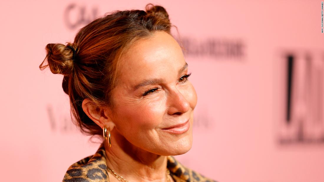 Jennifer Grey promises other 'Dirty Dancing' characters in sequel