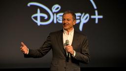 Disney mula memberhentikan 7,000 pekerja, Ketua Pegawai Eksekutif Bob Iger mengumumkan