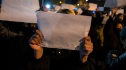 221129112714 china protest white paper 112722 hp video 'White paper' protests: China's top stationery supplier says it's still selling A4 sheets