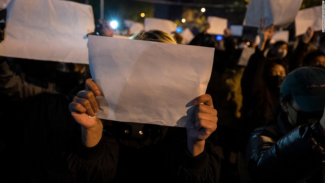 'White paper' protests: China's top stationery supplier says it's still selling A4 sheets
