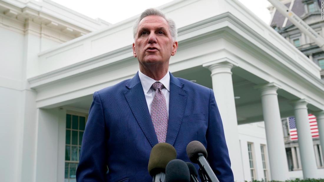 Watch: Kevin McCarthy reacts to Trump’s dinner with Holocaust denier – CNN Video