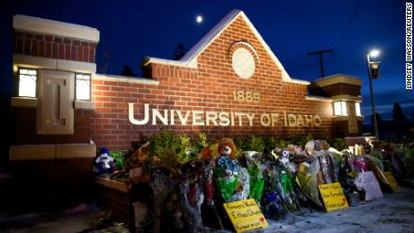 Letters from surviving roommates read at church memorial service for slain University of Idaho students