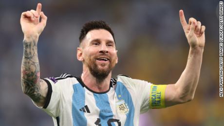 Messi celebrates Argentina&#39;s victory against Australia in the round of 16.