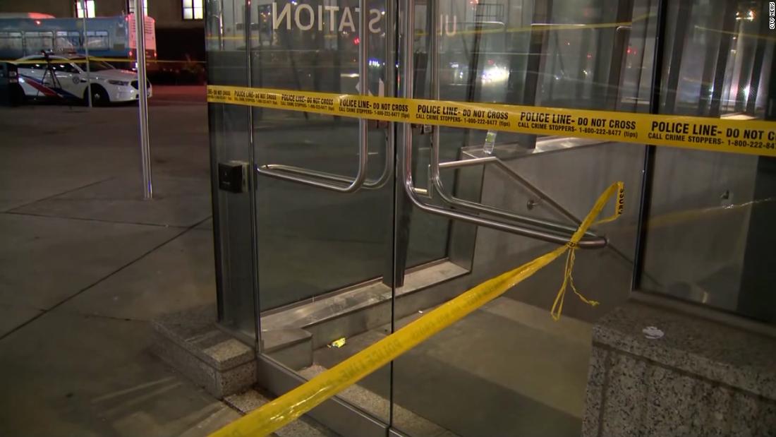 Witnesses describe what happened when man was stabbed in Toronto