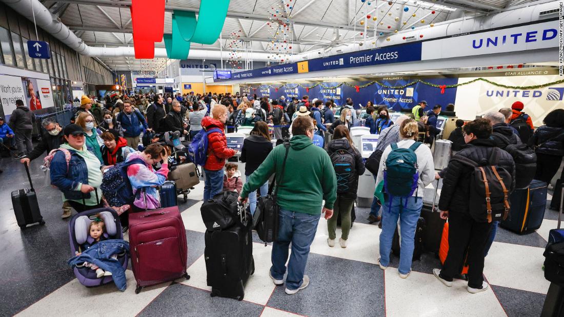 Friday flight cancellations top 2,700, disrupting holiday travel