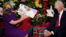 Bidens learn to kids at Youngsters's Nationwide Hospital forward of Christmas weekend | CNN Politics