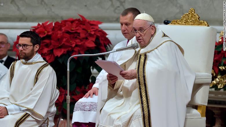 Pope Francis: More than one million people attend DRC papal Mass - CNN