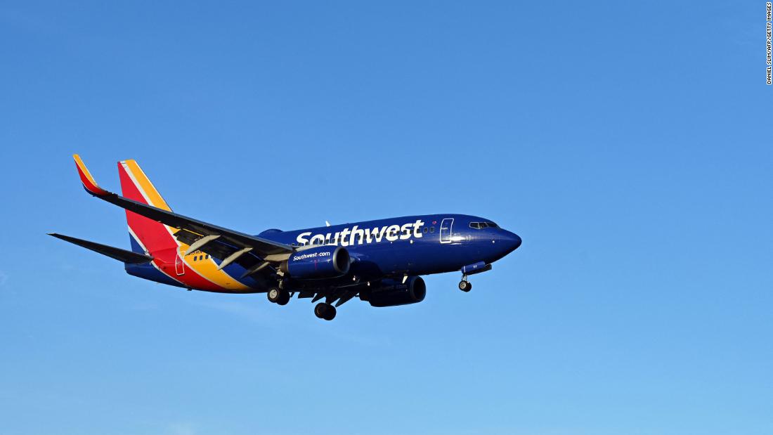 Southwest Airlines disruption leaves customers stranded, call centers swamped