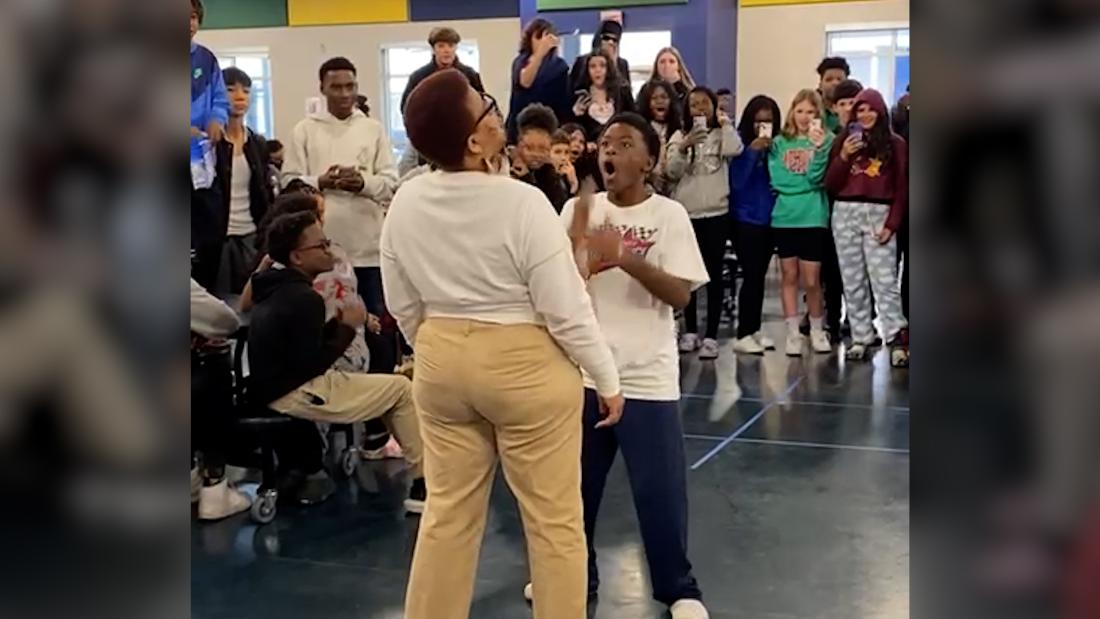 Students erupt as teacher battles 8th grader in dance-off – CNN Video