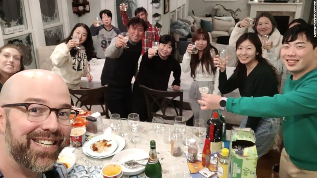 Stranded South Korean tour group finds shelter with NY couple