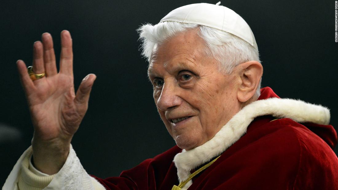Live updates: Pope Emeritus Benedict XVI dies