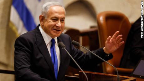 Benjamin Netanyahu sworn in as leader of Israel&#39;s likely most right-wing government ever 
