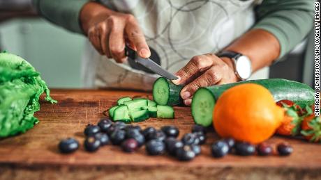 Here&#39;s how to eat to live longer, new study says