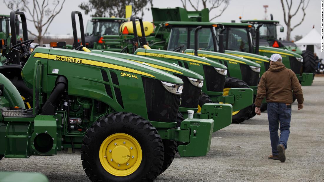 Deere gives farmers long-sought ability to repair their own tractors