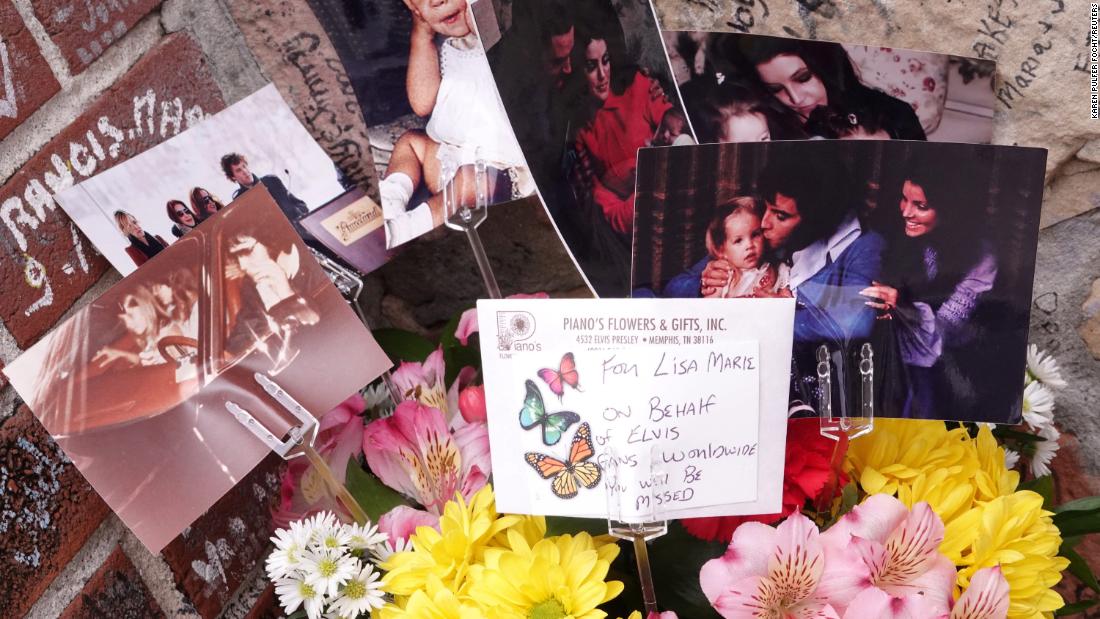 Live updates: Lisa Marie Presley’s memorial service at Graceland