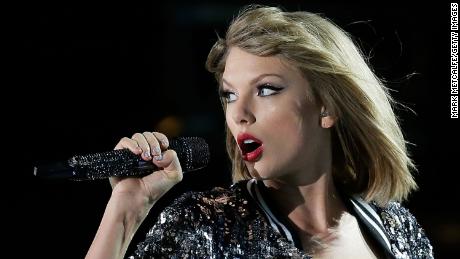 This Valentine&#39;s Day, you can visit a Taylor Swift-themed &#39;breakup bar&#39; in Chicago