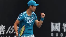230116085833 02 juncheng shang 011623 hp video Shang Juncheng becomes first Chinese man to win a match at the Australian Open in the Open Era