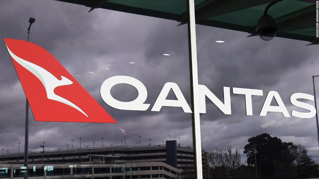 Qantas plane lands safely after mayday alert