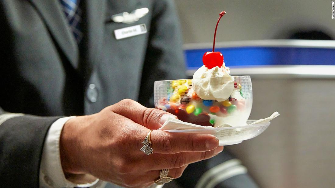 Another sweet deal for the highest-end flyers: Delta and United are bringing back desserts