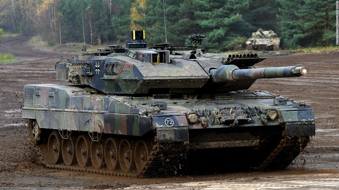 Hear what Kremlin told CNN after Germans announce tanks for Ukraine