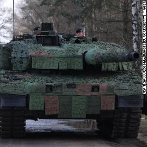 West to deliver 321 tanks to Ukraine, says diplomat
