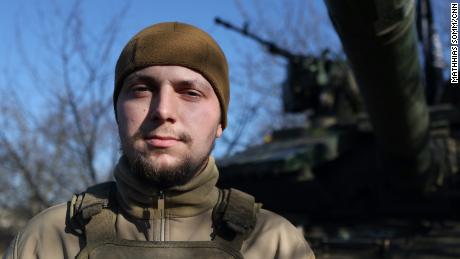 David, a young tank commander of the Ukrainian army&#39;s 28th Mechanized Brigade, sees his unit&#39;s crucial role in holding the line against advancing Russian forces in Bakhmut.