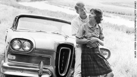 (From left) Ron Howard and Cindy Williams in a promotional portrait for 1973&#39;s &#39;American Graffiti.&#39;
