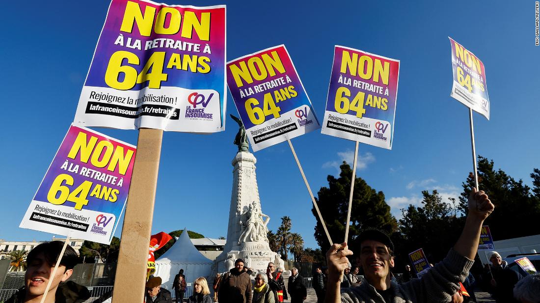 French workers bring Paris to a standstill in second mass strike over pension reforms